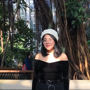 Meet your Posher, Yoana